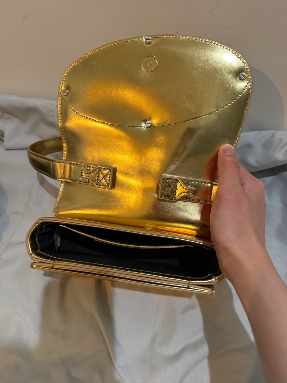 Diesel Metallic Gold Shoulder Bag - Picture 4 of 6